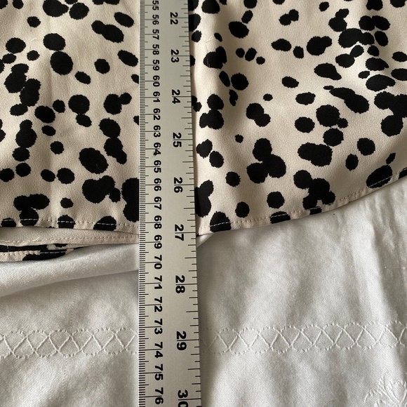 RW & Co. Women's Sleeveless Lined‎ Black Spatter Pattern Satin Blouse Size XL - Picture 9 of 10